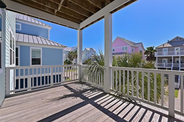 3827 Neptune, Galveston, TX 77554