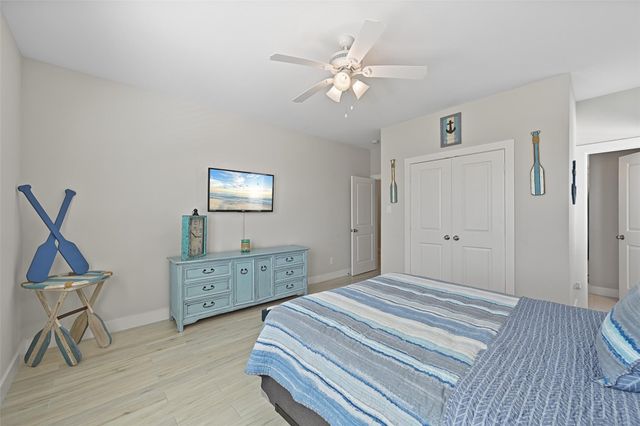 3827 Neptune, Galveston, TX 77554