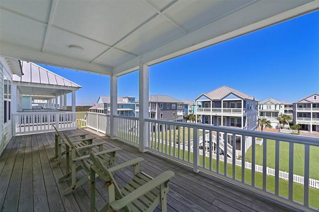 3827 Neptune, Galveston, TX 77554