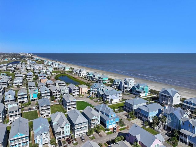 3827 Neptune, Galveston, TX 77554