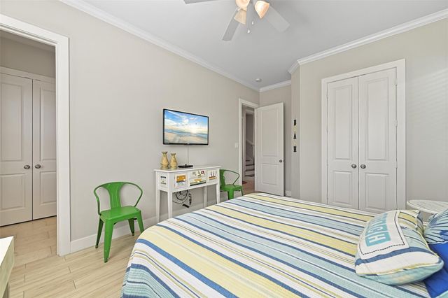 3827 Neptune, Galveston, TX 77554