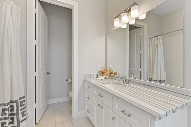 3827 Neptune, Galveston, TX 77554