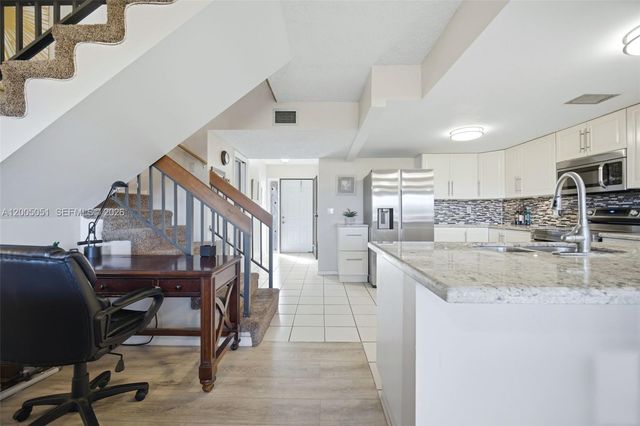 2750 NW 80th Ave, Sunrise, FL 33322
