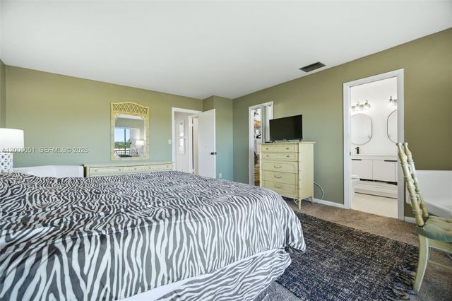 2750 NW 80th Ave, Sunrise, FL 33322