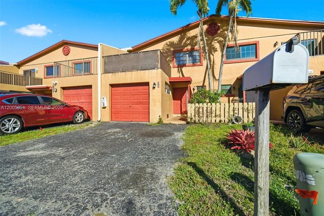 2750 NW 80th Ave, Sunrise, FL 33322