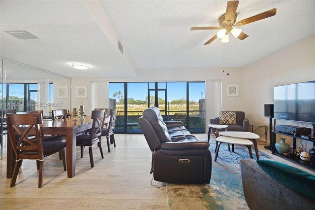 2750 NW 80th Ave, Sunrise, FL 33322