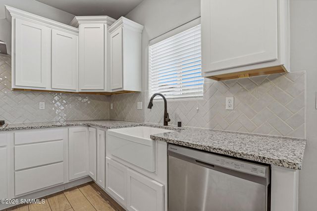 6093 Arosa Street, Las Cruces, NM 88012