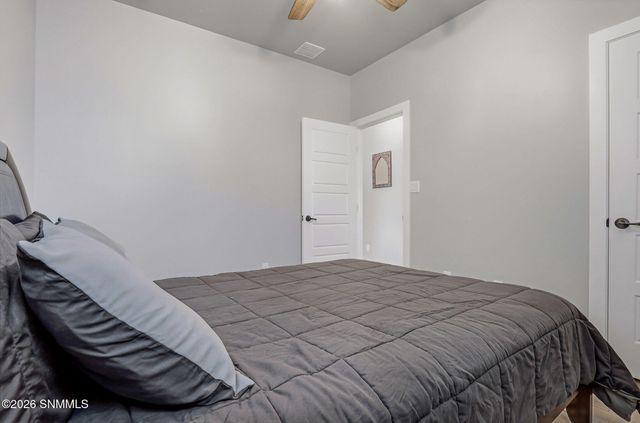 6093 Arosa Street, Las Cruces, NM 88012