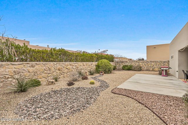 6093 Arosa Street, Las Cruces, NM 88012