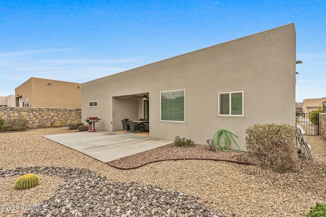 6093 Arosa Street, Las Cruces, NM 88012