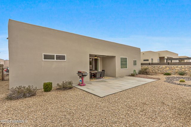 6093 Arosa Street, Las Cruces, NM 88012