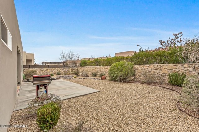 6093 Arosa Street, Las Cruces, NM 88012