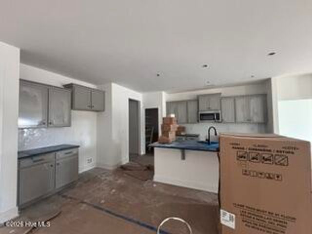 276 Eastwood Drive, Wallace, NC 28466