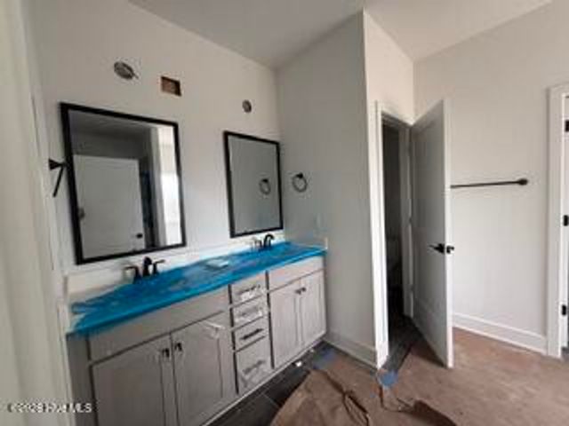 276 Eastwood Drive, Wallace, NC 28466