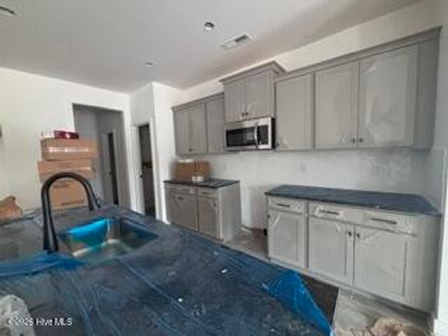 276 Eastwood Drive, Wallace, NC 28466