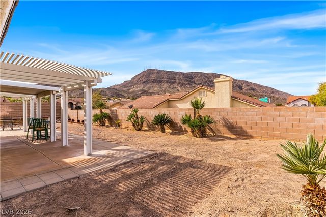 526 Crestway Road, Henderson, NV 89015