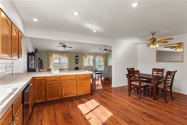 526 Crestway Road, Henderson, NV 89015