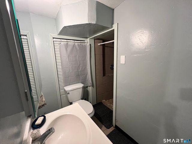 366 Dover Street, Bridgeport, CT 06610