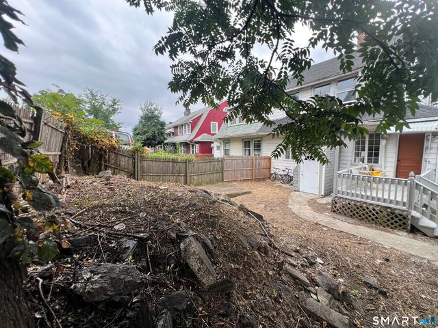 366 Dover Street, Bridgeport, CT 06610