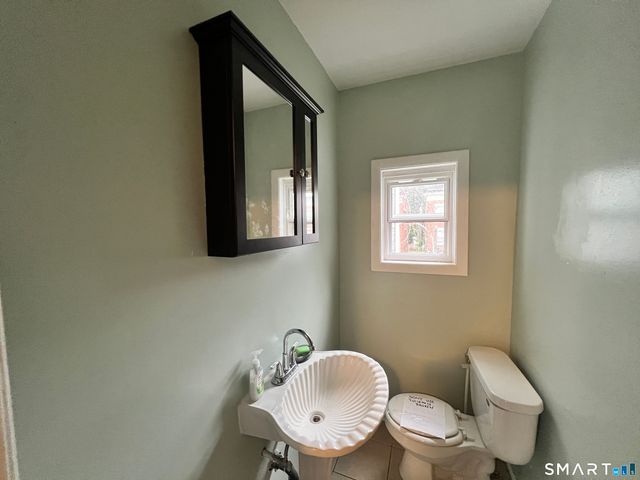 366 Dover Street, Bridgeport, CT 06610
