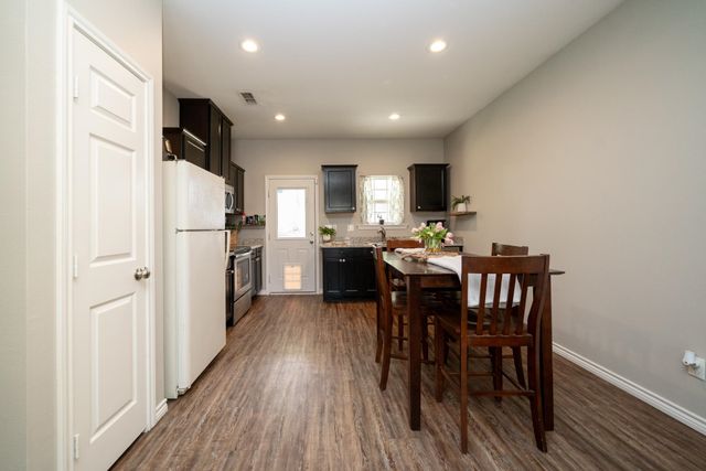 209 W Gay Ave., Gladewater, TX 75647