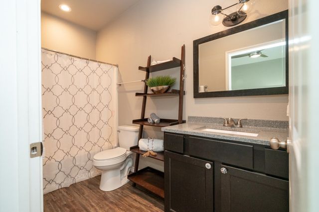 209 W Gay Ave., Gladewater, TX 75647