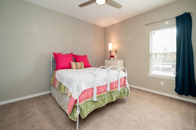 209 W Gay Ave., Gladewater, TX 75647