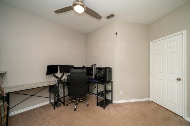 209 W Gay Ave., Gladewater, TX 75647