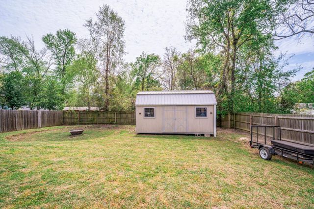 209 W Gay Ave., Gladewater, TX 75647