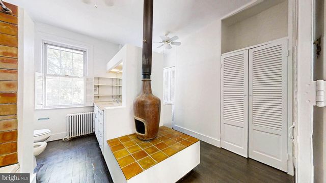 1215 29TH NW, Washington, DC 20007