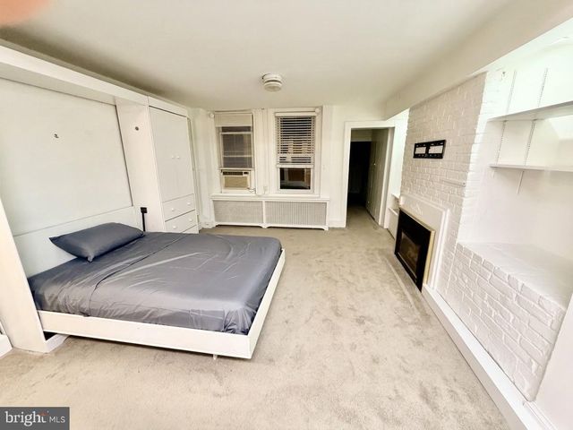 1215 29TH NW, Washington, DC 20007