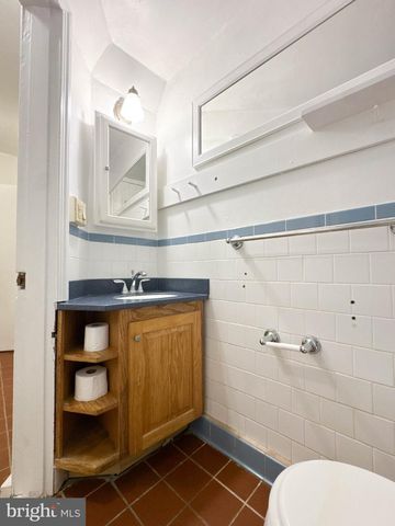 1215 29TH NW, Washington, DC 20007