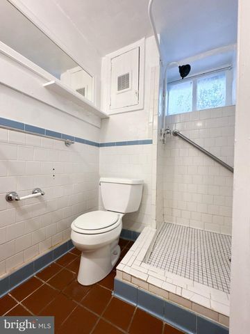 1215 29TH NW, Washington, DC 20007