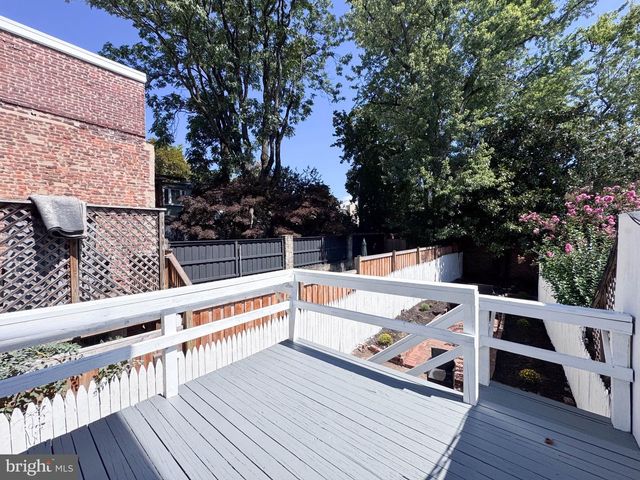 1215 29TH NW, Washington, DC 20007