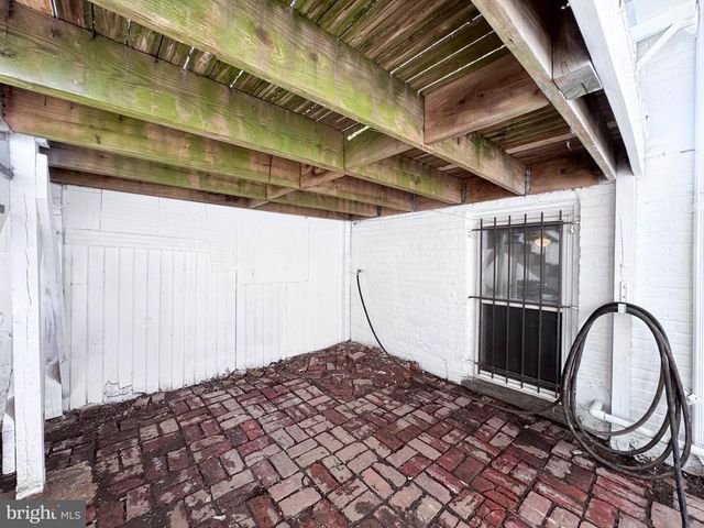 1215 29TH NW, Washington, DC 20007