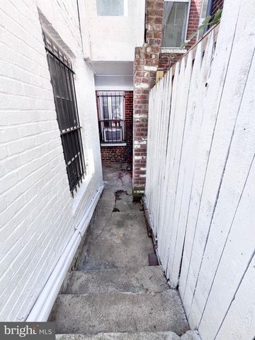 1215 29TH NW, Washington, DC 20007