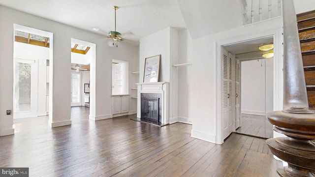 1215 29TH NW, Washington, DC 20007