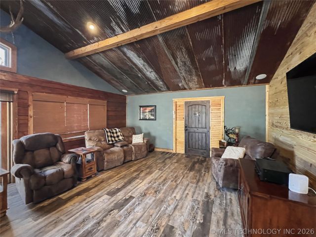 30226 S Hickory Lane, Cookson, OK 74427