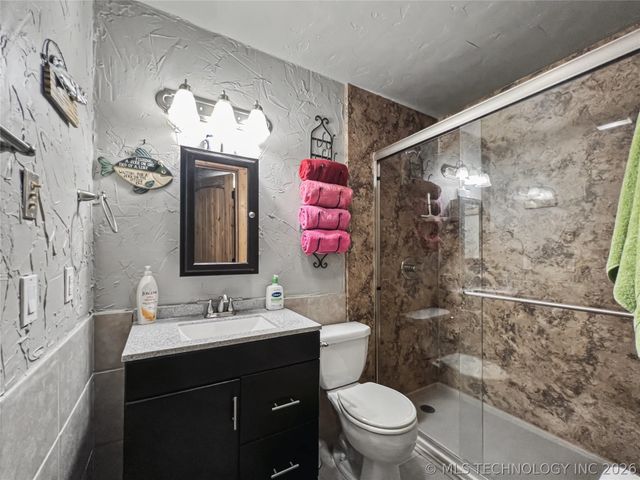 30226 S Hickory Lane, Cookson, OK 74427