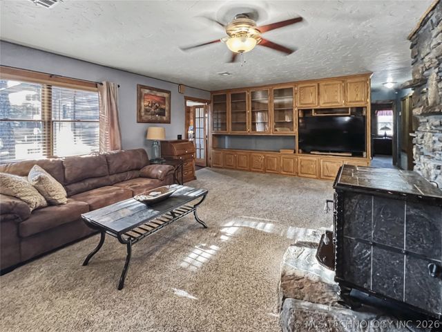 30226 S Hickory Lane, Cookson, OK 74427
