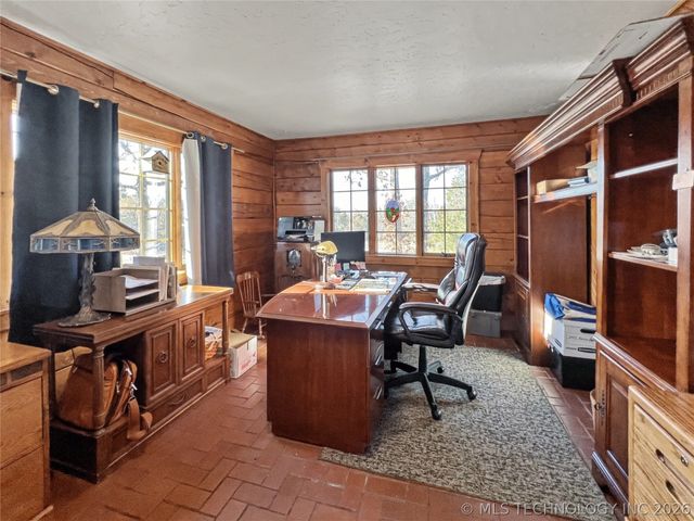 30226 S Hickory Lane, Cookson, OK 74427