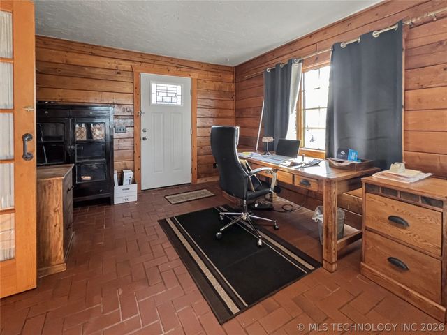 30226 S Hickory Lane, Cookson, OK 74427