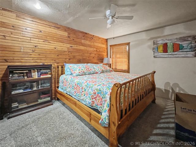 30226 S Hickory Lane, Cookson, OK 74427