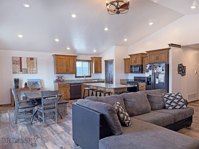 92 Thomas Way, Dillon, MT 59725