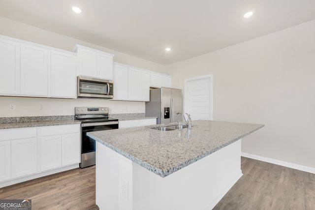 165 Aster Avenue, Locust Grove, GA 30248