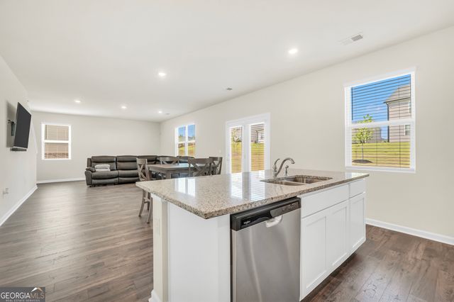 165 Aster Avenue, Locust Grove, GA 30248