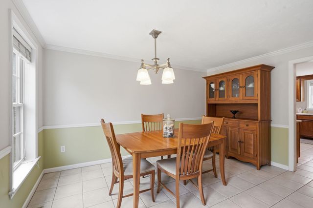 14 Sweet William Circle, Nashua, NH 03062