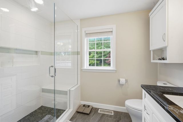 14 Sweet William Circle, Nashua, NH 03062