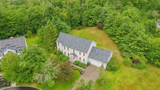 14 Sweet William Circle, Nashua, NH 03062