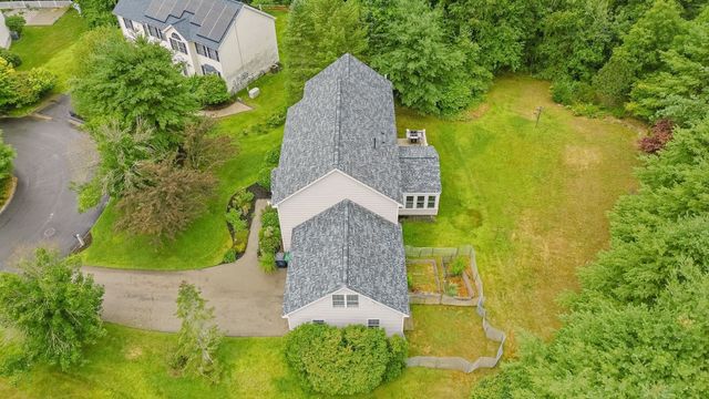 14 Sweet William Circle, Nashua, NH 03062